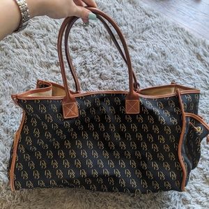 Dooney & Bourke Large Tote